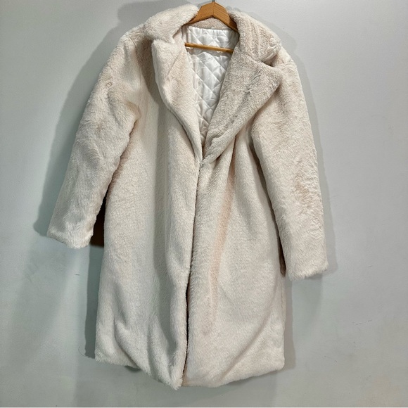 Jackets & Blazers - NWOT  Cream Faux Fur Vegan Jacket Coat Unbranded Womens Size L